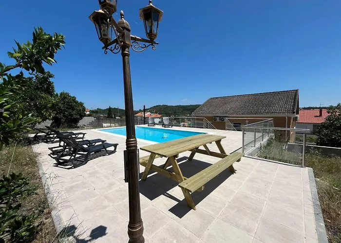 5Min - Covilh Equipped Kitchen & Pool